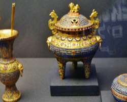 Its collection includes lacquerware, Chinese ritual bronzes, and much more.